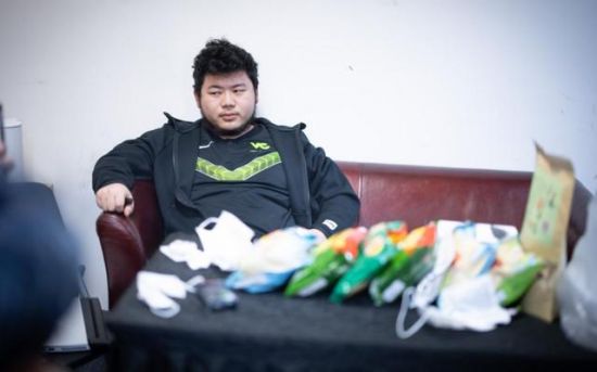 高盛预测联想集团AI PC前景向好目标价上调至13.62元